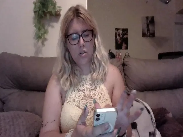 Live sex webcam photo for cozychristine #259058991