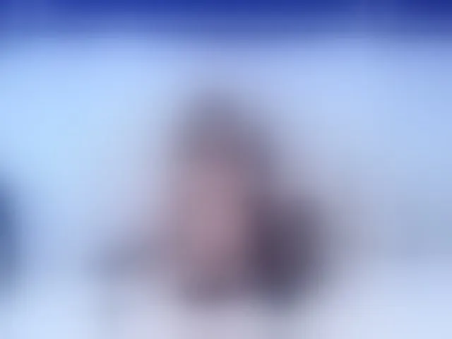 Live sex webcam photo for emilyloewe #287994671