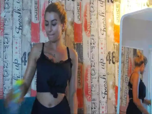 Live sex webcam photo for RubbyKalifha #261320313