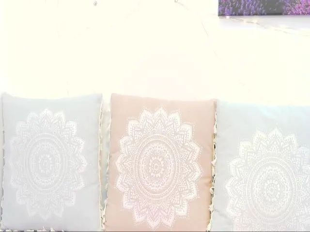 Live sex webcam photo for Anne_ice #252680768