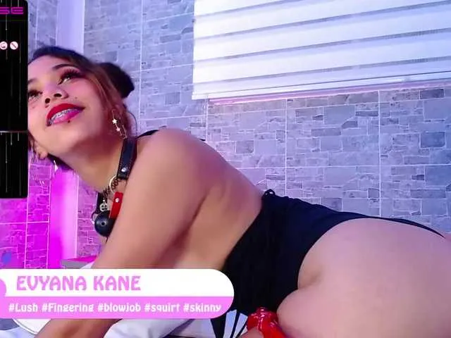 Live sex webcam photo for EvyanaKane #241362612
