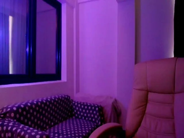 Live sex webcam photo for ANAzingERICKA #256736212