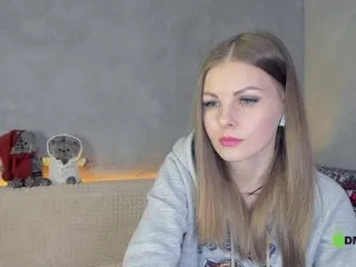 Live sex webcam photo for LiluDallass #287915444