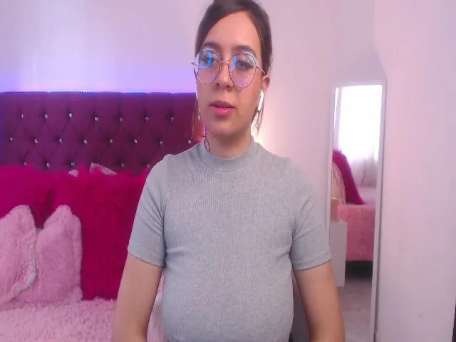 Live sex webcam photo for SamPuckett #264518746