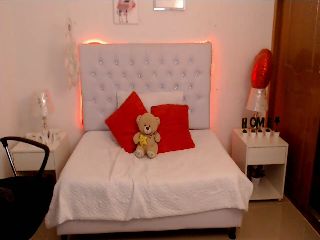 Live sex webcam photo for Antonella_lpz #251704781