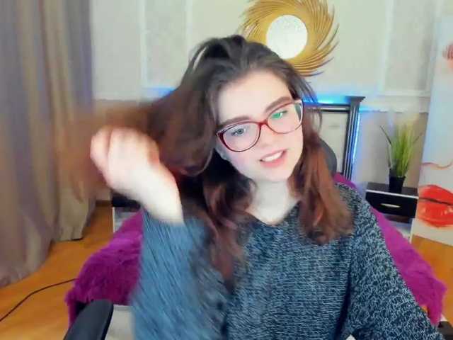 Live sex webcam photo for EliRoks #241064438