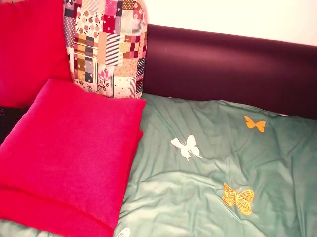 Live sex webcam photo for evellyn_eve #260826209