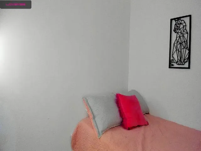 Live sex webcam photo for Alexajr #254664684