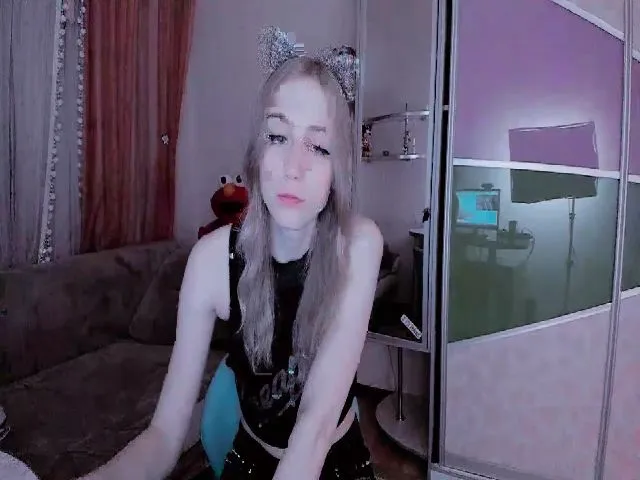 Live sex webcam photo for ScarletAmber #253926557