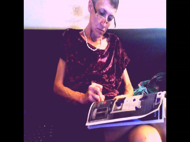 Live sex webcam photo for Sexygeny #253685857