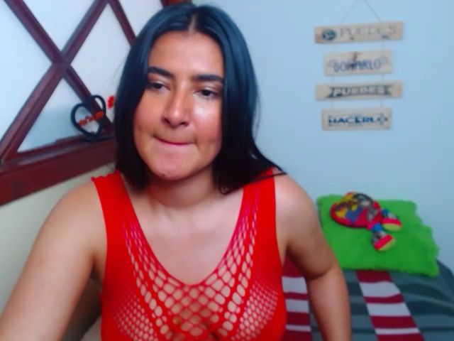 Live sex webcam photo for Violetta_kim0 #254852935