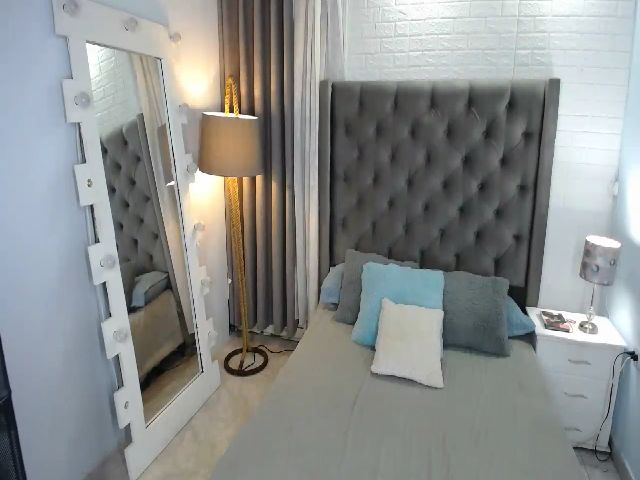 Live sex webcam photo for Paolu #252711430