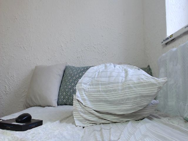 Live sex webcam photo for Marina1995d #255547198