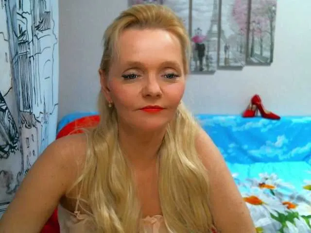 Live sex webcam photo for ChristieRoses #241234541