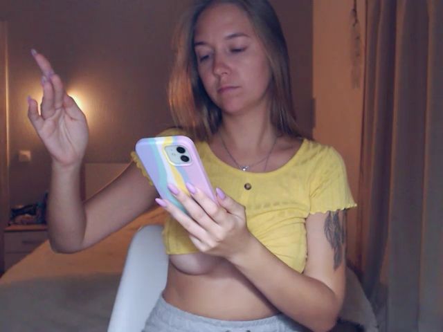 Live sex webcam photo for SylviaOneill #258288456