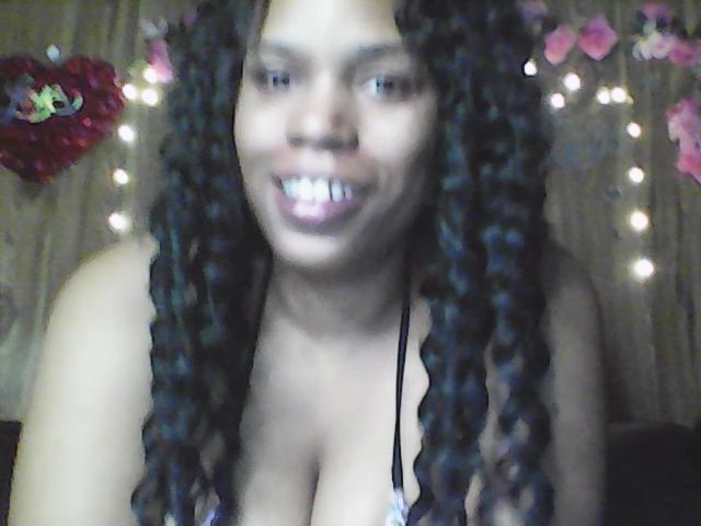 Live sex webcam photo for Pinkrackz100 #256603030