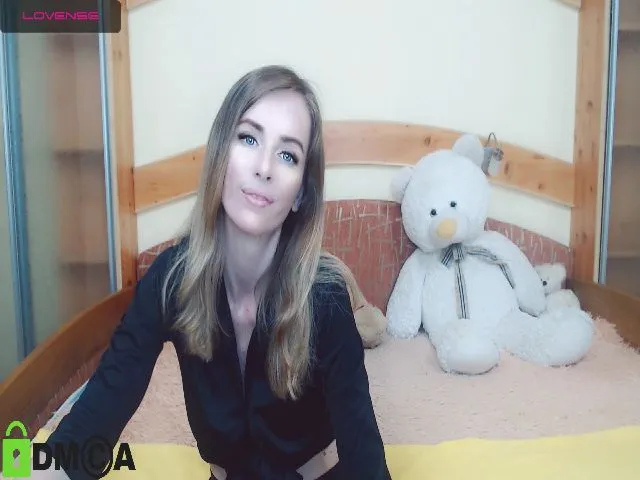 Live sex webcam photo for VitaCraft_ #254096560