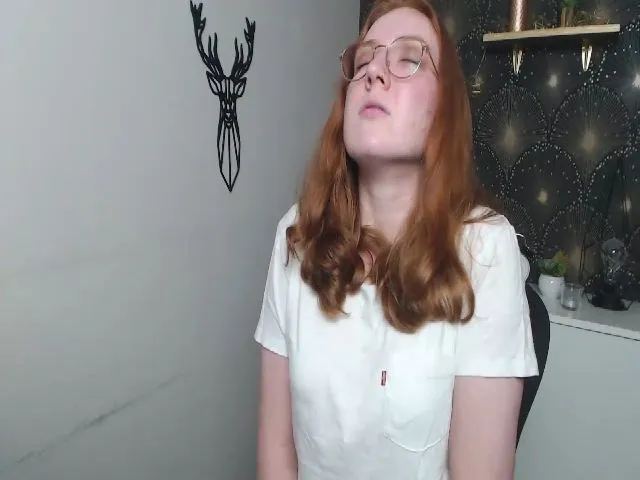 Live sex webcam photo for KISSxGABBY #254205147