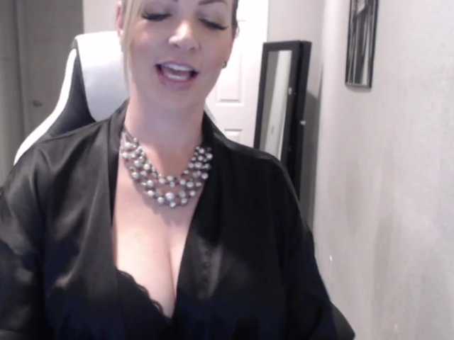 Live sex webcam photo for Mckennaray #241087996