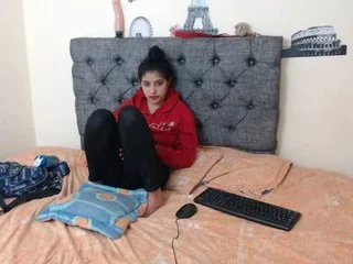 Live sex webcam photo for Emyandjackie #240802509