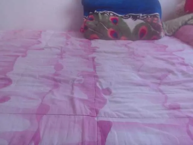 Live sex webcam photo for Daizy-cooper #241417880