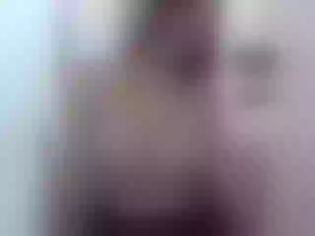 Live sex webcam photo for MrsLovage #263309653