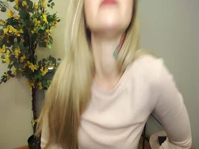 Live sex webcam photo for FlowerCoralie #255629956