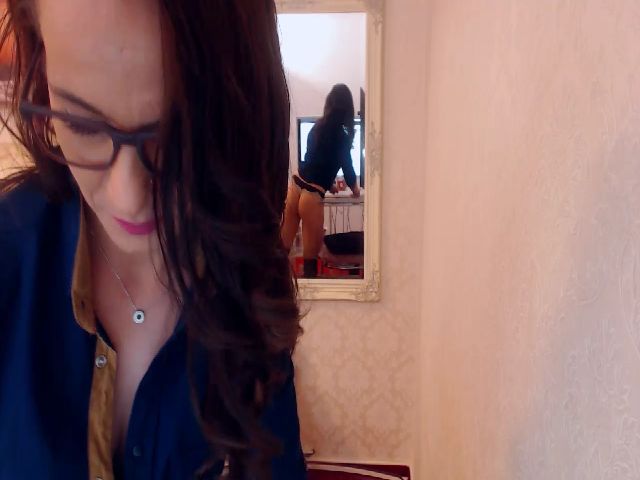 Live sex webcam photo for AlishaPacari #256029622