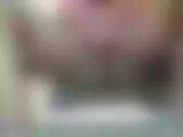 Live sex webcam photo for Sexxieebony20 #260118430