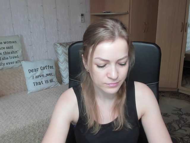 Live sex webcam photo for CherishSia #240989929