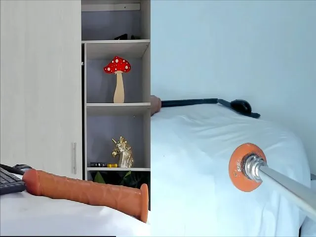 Live sex webcam photo for Sweetgoddess2 #263290780