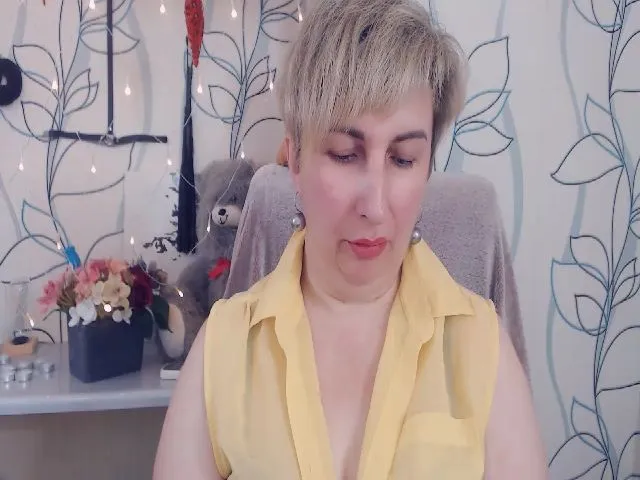 Live sex webcam photo for DepravedMadam #253667256