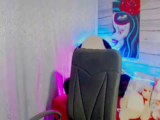 Live sex webcam photo for Lucy_park #265443267