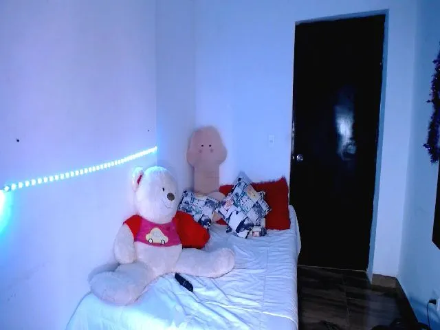 Live sex webcam photo for Dulce_doll #258316058