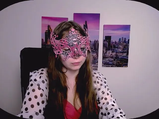 Live sex webcam photo for MollyMey #261655930