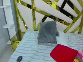 Live sex webcam photo for Mssbombom_ #252096100