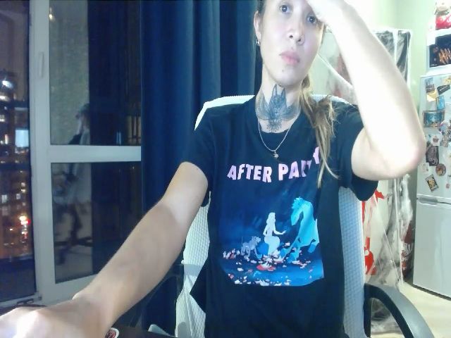 Live sex webcam photo for Angie_Wild #263272131