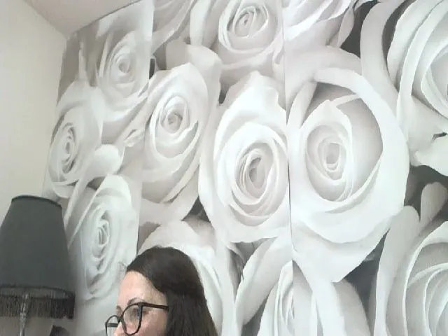 Live sex webcam photo for MatureKate1 #255031137