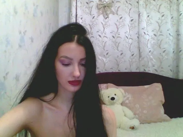 Live sex webcam photo for GirlPlayy #253986209