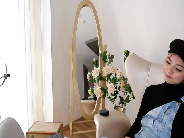 Live sex webcam photo for Anne_boleyn_ #254533283