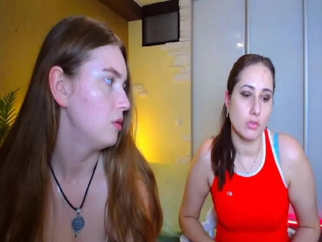 Live sex webcam photo for NikkySonge #254069870