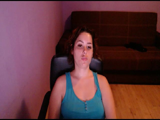 Live sex webcam photo for LoveJulliette #254239884