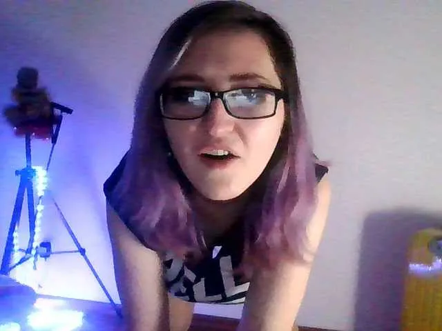 Live sex webcam photo for HolyAgata #241073497