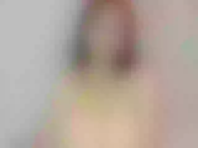 Live sex webcam photo for orianasabatil #241100855