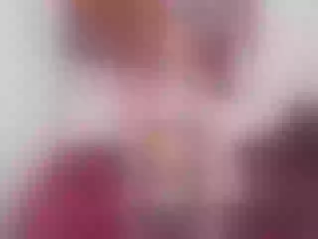 Live sex webcam photo for Emiliarain #257892632