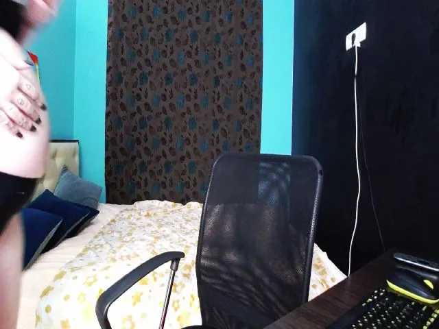 Live sex webcam photo for LanaMartin #256177555