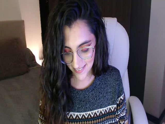 Live sex webcam photo for Amelie_moon_ #257360472