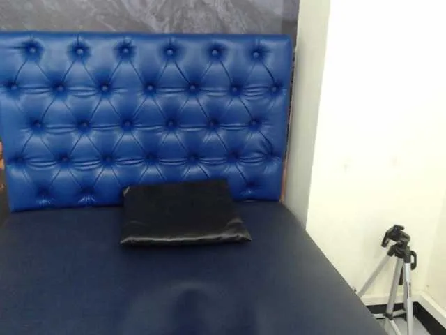 Live sex webcam photo for cleoW #263821101