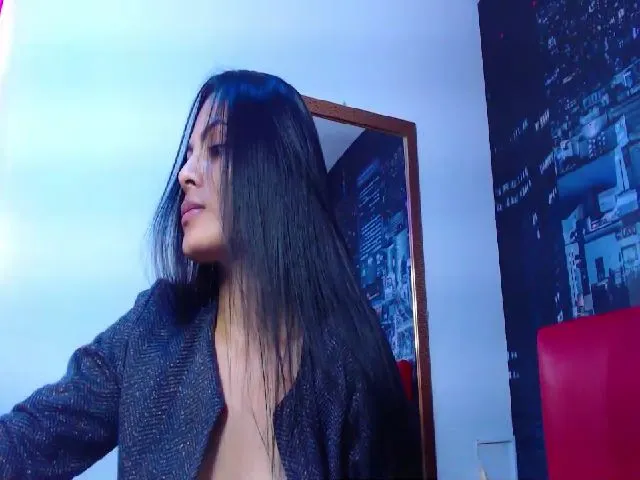 Live sex webcam photo for Haily_scot #257056071