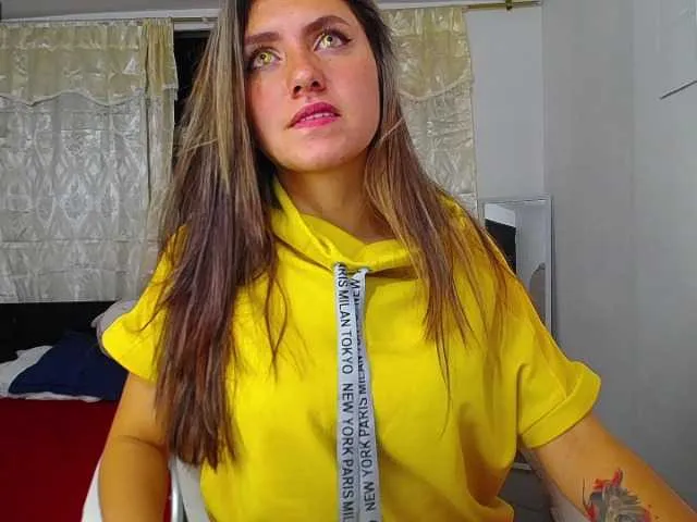 Live sex webcam photo for Diamond-Valer #241001275